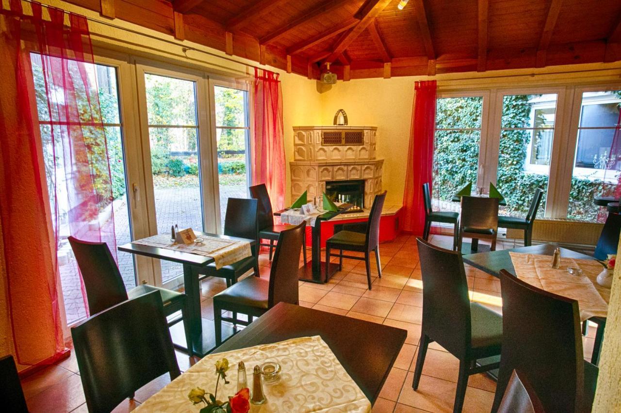 Hotel Rosengarten Leipzig-Naunhof Eksteriør bilde
